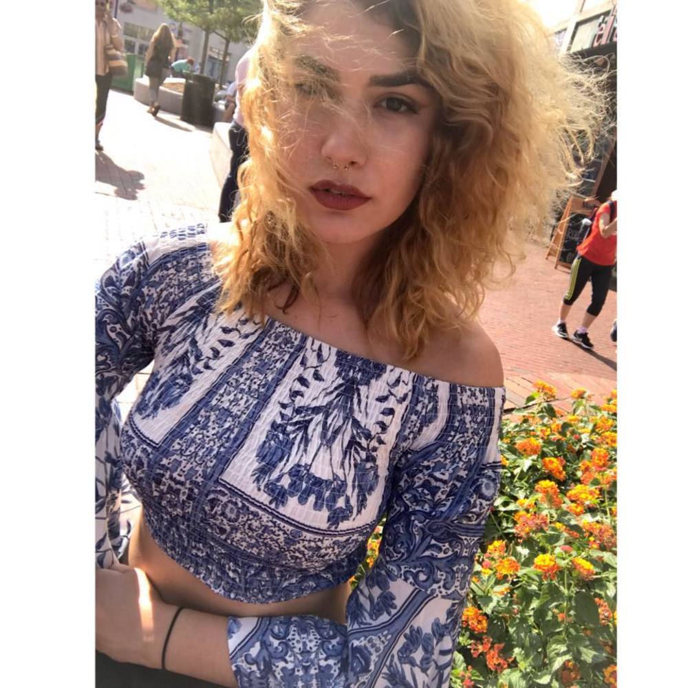 Meet your Posher, Jules